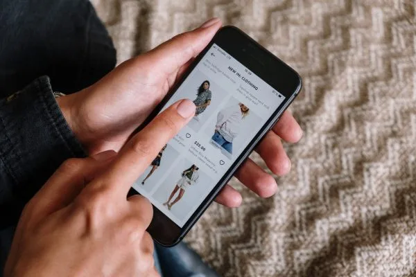 How e-commerce brands use visual search